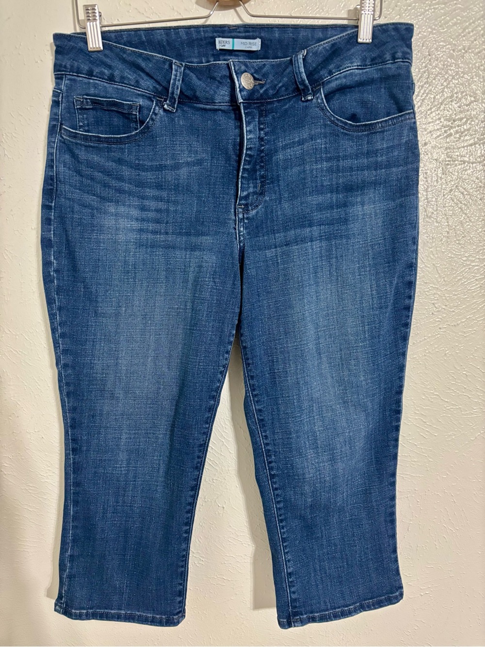 ❤️‍🩹 Riders Lee Mid rise dark wash Blue Stretch Denim Capri Jeans 12